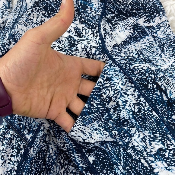 Lululemon Speed Up Tight *Full-On Luxtreme 28" Wildwood Multi - Picture 3 of 6